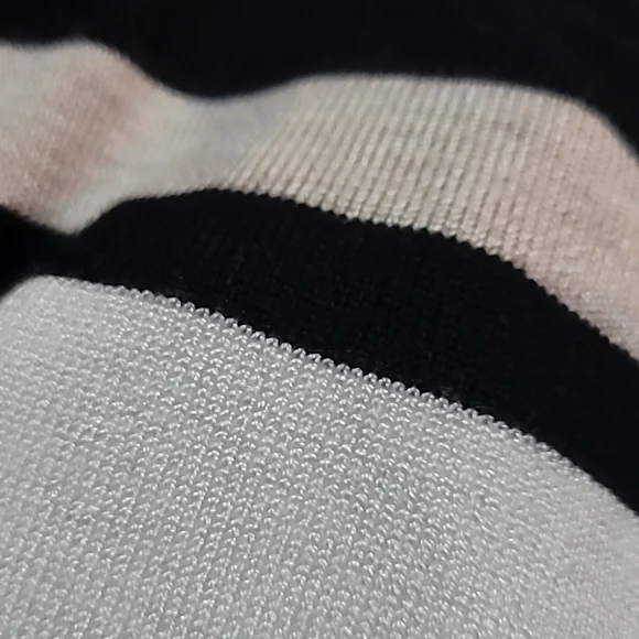 Top - Picture 4 of 4